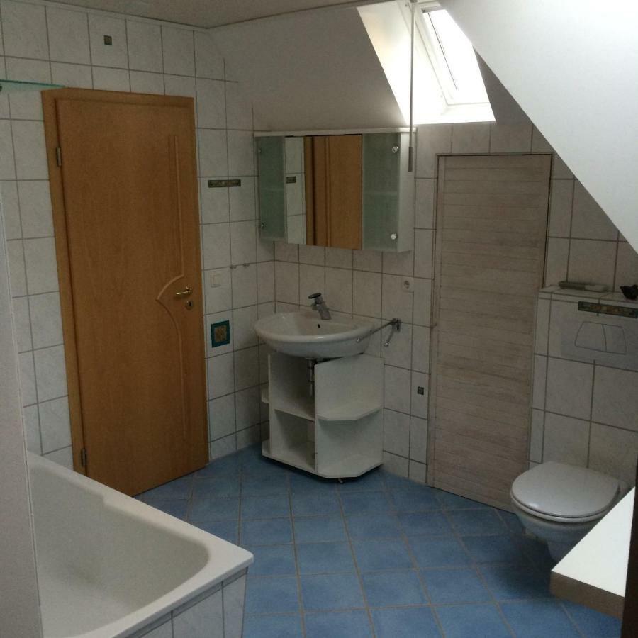 Moderne Maisonette-Wohnung Am Karpfenteich; Modern Apartment With View Of The Carp Pond Barmstedt Kültér fotó