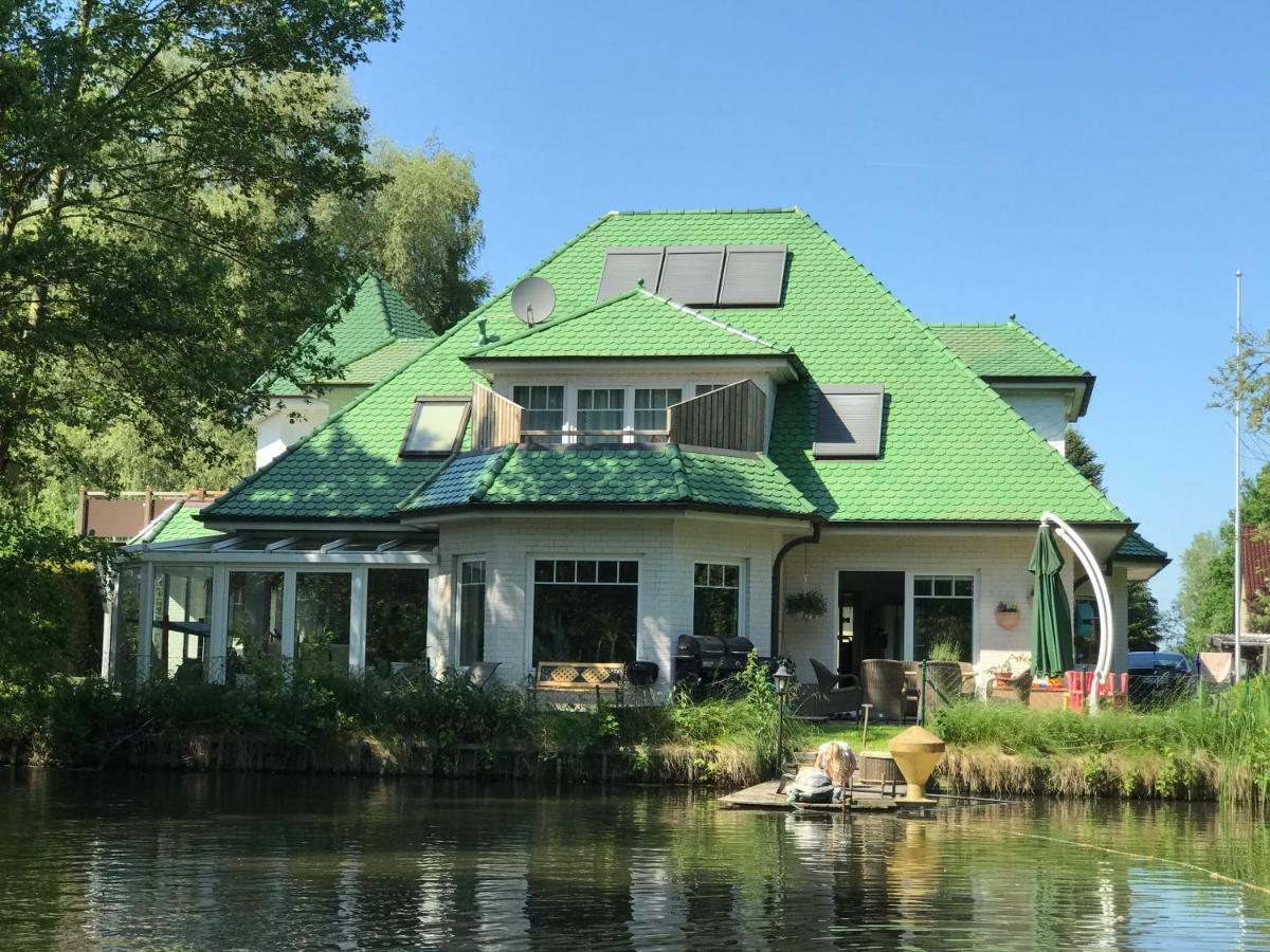 Moderne Maisonette-Wohnung Am Karpfenteich; Modern Apartment With View Of The Carp Pond Barmstedt Kültér fotó