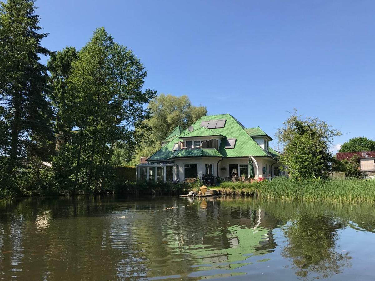 Moderne Maisonette-Wohnung Am Karpfenteich; Modern Apartment With View Of The Carp Pond Barmstedt Kültér fotó